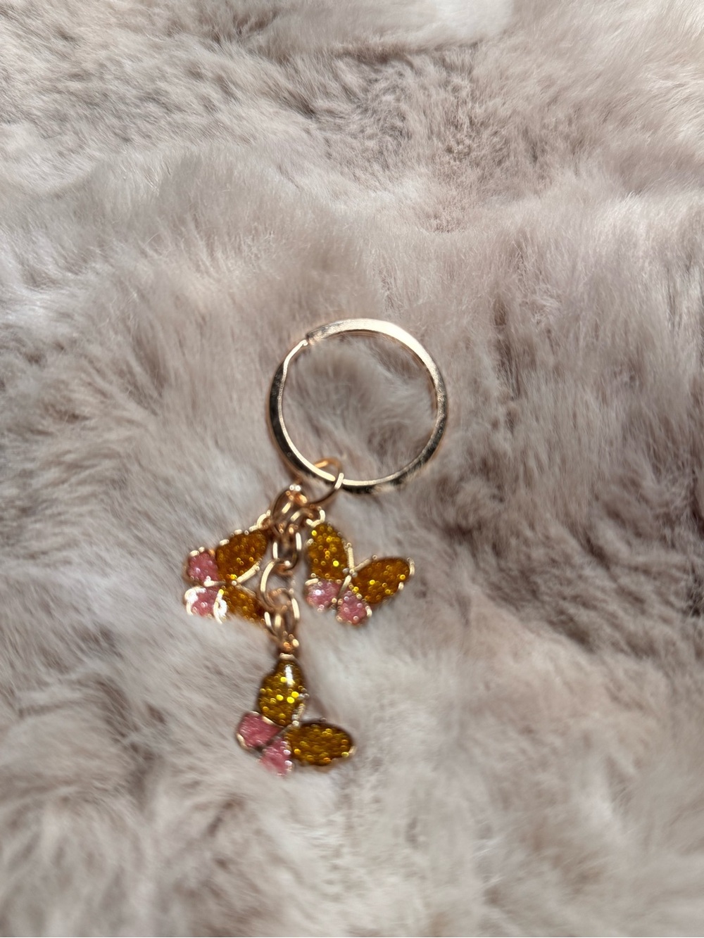 Butterflies Bag Charm with 3 Butterfly‎ Charms Sparkling Golden Brand New - Picture 3 of 3